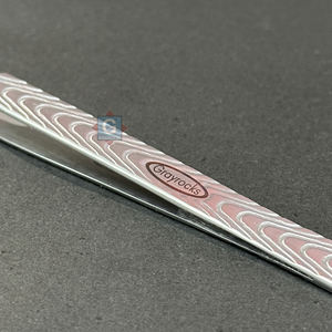 Pinces à cils professionnelles Gray Rocks, design personnalisé, pour extensions de cils, acier inoxydable, pointe dentelée tranchante, durables - Product Image 3