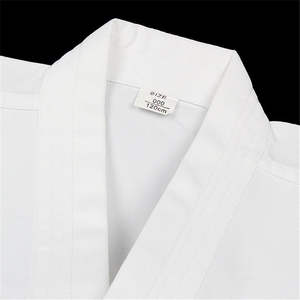 Ensemble de Kimono de Karaté en Gros pour Adultes 100% Coton Léger Respirant Personnalisable à l'Avant Tailles - Haute Qualité pour Artistes Martiaux - Product Image 3