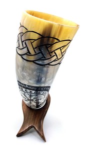 Cuerno vikingo de lujo con acabado pulido ecológico y bordes de latón para festivales, regalos, eventos y decoración del hogar en la costa más baja - Product Image 2