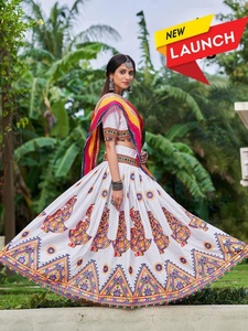 El último diseñador Georgette Mirror Work Impreso Lehenga Choli por Fab Zone - Product Image 3