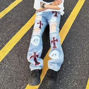 กางเกงยีนส์ทรงหลวมสำหรับผู้ชายกางเกงยีนส์ขาสั้นผ้าโพลีเอสเตอร์ปักลายแบบสตรีทเอวซักได้ทำจากปากีสถาน - Product Image 3