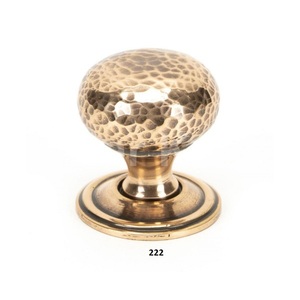 Perilla de puerta redondeada de Metal plateado Hammed de alta calidad con perilla de puerta elegante pulida brillante para la decoración de la puerta de la cocina de la sala de estar del hogar - Product Image 4