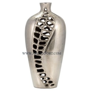 Floreros decorativos de mesa de diseño fabuloso Soporte de metal de calidad de lujo y floreros y macetas de vidrio transparente para uso doméstico - Product Image 3