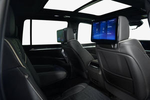 Cadillac Escalade-V Turbo AWD ESV 2024 con 1-25000 Millas, Precio en Existencia, Listo para Envío - Product Image 6