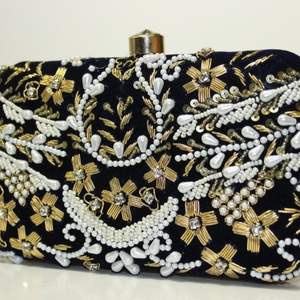 Cadre en laiton de haute qualité personnalisé Party Wear Embrayage Sac de soirée de forme ovale avec broderie à la main lourde - Product Image 1