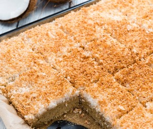 Chips de noix de coco grillées croustillantes en vrac pour les services de restauration et les marques de vente au détail - Product Image 5