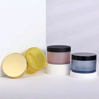 Conteneur de gommage au beurre corporel de luxe personnalisé Pot de pulvérisation mat en plastique PET avec couvercle pour crèmes cosmétiques Manufacture du Vietnam