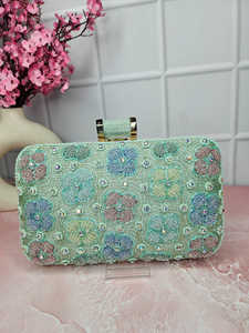 Pochette de soirée brodée à la main de style Bollywood pour femmes et filles sac de mariage et de fête à bas prix par LUXURY CRAFTS - Product Image 3