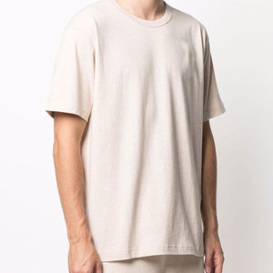 Vêtements décontractés de qualité supérieure pour hommes T-shirts légers pour hommes T-shirts de couleur unie pour hommes à vendre Logo personnalisé Prix bon marché - Product Image 3