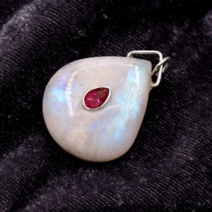 Venta al por mayor 925 plata esterlina piedra lunar natural y turmalina piedra preciosa colgante hecho a mano joyería de mujer para la venta al por mayor - Product Image 3