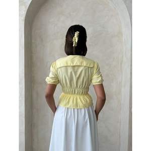 Camisa Casual con Detalle de Cuello Único y Diseño Fruncido - Product Image 3