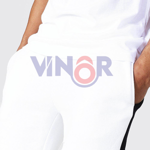 ชุดเซ็ตเสื้อยืดและกางเกงขาสั้นผู้ชายไซส์ใหญ่ ผ้าเนื้อบางเบา ระบายอากาศได้ดี ออกแบบโลโก้ได้ตามต้องการ ผ้าสี่ทิศทางยืดได้ - Product Image 4