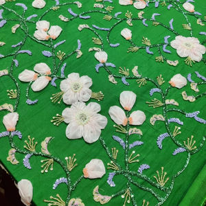 Tissu en organza brodé 3D de luxe, fleurs, perles, paillettes, écologique, respirant, tricoté en chaîne, style accessoire, tissage croisé - Product Image 1