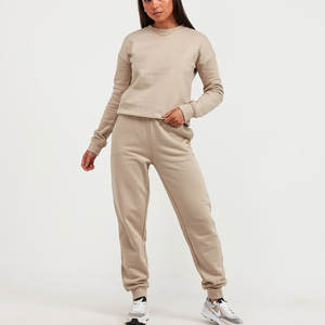 Conjuntos Deportivos Cortos de Encaje Sólido para Mujer al por Mayor, Estilo Vintage Ecológico, Marca Personalizada, Estilo Urbano, Invierno, Algodón - Product Image 5