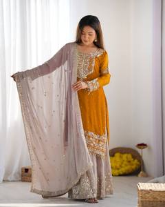 คอลเลคชั่นดีไซเนอร์ใหม่ Zain Exports ชุดเสื้อผ้าสตรีแบบสวมใส่ได้สองด้าน ทำจากผ้าจอร์เจตต์เนื้อหนาอย่างดี สำหรับเทศกาล Diwali - Product Image 1