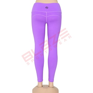 Transpirez dans notre pantalon de yoga taille haute personnalisable, respirant, évacuant la transpiration, taille élastique, leggings de yoga - Product Image 3