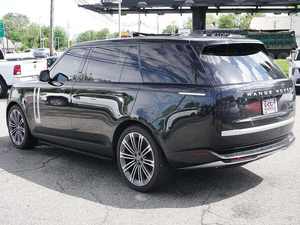 L a n d R o R v e r a n g e R o v e r P530 Autobiography LWB AWD con ruedas de aleación Asientos de cuero Navegación - Product Image 5