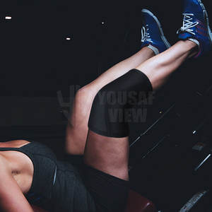 Adjustable <b>Knee</b> Support Stability <b>Sleeve</b> New Design <b>Knee</b> <b>Sleeves</b> Neoprene With High Quality <b>Knee</b> <b>Sleeves</b> - Product Image 4