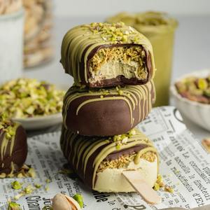 Delicious Pistachio Chocolate Ice Cream Bars from Dubai Made with Cream & Milk, Hot Selling Wholesales Factory Price Quality - Product Image 1