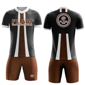La mejor calidad, diseño personalizado, transpirable, comodidad, conjuntos de uniformes de camiseta de fútbol, servicio OEM para jóvenes, jugadores masculinos, corte automatizado - Product Image 6