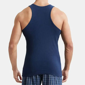 Débardeur sans manches personnalisé avec logo pour homme – Gilet de sport respirant à séchage rapide – Vêtements de sport décontractés en gros ODM/OEM imprimés - Product Image 3