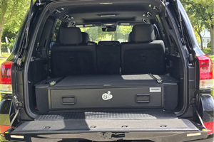 CONDUCCIÓN - VEHÍCULO USADO CON VOLANTE A LA IZQUIERDA |   CONDUCCIÓN DERECHA |   TOYOTA LAND CRUISER URJ200 HERITAGE EDITION 2020 - Product Image 2