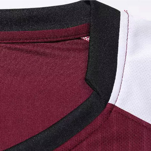 Uniformes de football d'équipe sur mesure professionnels 100% polyester unisexe confortables et à séchage rapide - Product Image 4