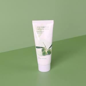 Crème et lotion hydratante pour les mains de qualité supérieure FOODAHOLIC avec extrait d'olive et parfum naturel pour l'hydratation des peaux sèches - Corée - Product Image 1