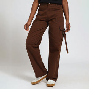 Pantalones Cargo de pierna ancha para mujer, tela de sarga suave, perfecto para transiciones de oficina a exteriores con bolsillo funcional, diseño ODM Cargo - Product Image 4