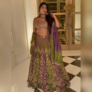 Lehenga Choli indien pour femmes, brodé lourd, pour mariage, fête, vêtements de cérémonie, cousu, taille XL, pour femmes, brodé pour mariage - Product Image 2