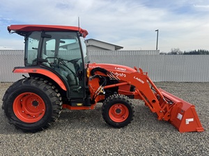 รถแทรกเตอร์รุ่น L4760 4WD 47 แรงม้า ปี 2024 พร้อมเกียร์ขับเคลื่อนแบบเกียร์ธรรมดา  พร้อมที่ตักและถัง  รับประกัน 2 ปี ใช้งานเพียง 191 ชั่วโมง - Product Image 3