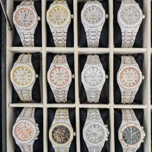 Reloj Moissanite Diamante Acero inoxidable Iced Out Hip-Hop Moda Relojes de cuarzo para hombres y mujeres Disponible para cantidad a granel - Product Image 1