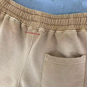 Pantalones cortos de felpa francesa de algodón pesado con logotipo personalizado al por mayor para hombres, pantalones cortos de sudor con dobladillo crudo lavados con ácido unisex con etiqueta privada - Product Image 3