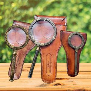 Lupa de latón de mano antigua Henry London Estilo marino vintage con estuche de cuero Múltiple - Product Image 1