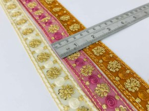 Garniture de paillettes florales de bordure de dentelle brodée d'or de Style fantaisie romantique traditionnel pour la décoration d'artisanat de vêtements ethniques Style de luxe - Product Image 2