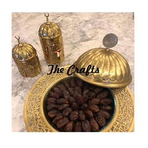 ชุดโดมแก้วและโลหะทรงกลมและสี่เหลี่ยมพร้อมฝาครอบอะคริลิก 3 ชิ้น - สำหรับใช้ในบ้าน/ร้านอาหาร - Product Image 3