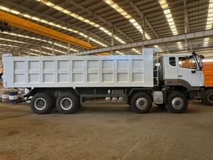 Camion benne lourd HOWO TX NX 8x4 d'usine, camion benne de marque, capacité de chargement 40 tonnes, pour projets civils, à prix avantageux - Product Image 4