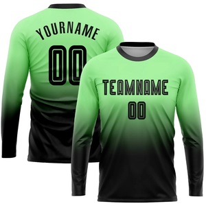 ชุดกีฬาทีมกีฬาสำหรับผู้ชายชุดเล่นฟุตบอลแขนเต็มของผู้ชายเสื้อเจอร์ซีย์พิมพ์ซับลิเมตและกางเกงขาสั้นทนทานออกแบบได้ตามต้องการ - Product Image 3