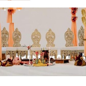 Encantadoras sillas Mandap de boda para asientos bajos, sillas Mandap Vidhi de boda real, sillas de decoración Mandap de boda tradicional, configuración de sillas - Product Image 1