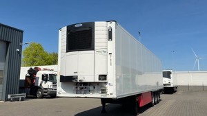 Export Ready 2018 Peterbilts 337 <b>Box</b> Truck - 24ft Dry <b>Box</b> Van- Translucent roof - Moving, Delivery, Hauling, Landscaping Hauler - Product Image 3