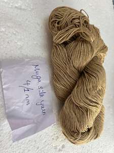 Fil de Soie Muga Naturelle 4/1 Doux et Filé, Soie Dorée pour Tissage à la Main, Tricot, Crochet et Artisanat Textile de Luxe - Product Image 3