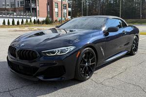 Voiture d'occasion haut de gamme 2019 BMW M850i xDrive Cabriolet 523 ch V8 biturbo - Product Image 6