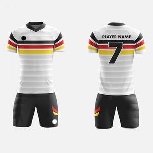 Uniforme de football de sports d'été Offre Spéciale 100% maillot de football en polyester avec logo d'équipe personnalisé vêtement respirant teint couleur blanche - Product Image 1
