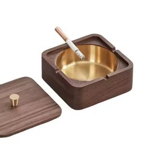 Cenicero Moderno de Madera de Nogal con Características Antipolvo y Antihumo, Diseño Creativo de Tapa Cuadrada - Product Image 3