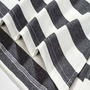 ผู้จัดจำหน่ายมืออาชีพ คุณภาพเชื่อถือได้ ชุดเสื้อยืดแขนสั้นและกางเกงขาสั้นสำหรับผู้ชาย ชุดกีฬา เสื้อยืดพร้อมกางเกงขาสั้น ชุดคู่ - Product Image 5