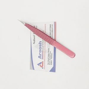 Pince à épiler d'extension de cils en fibre de volume de beauté personnalisée en gros Isolation de paillettes rouges Poignée pointue en diamant en acier inoxydable - Product Image 3