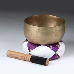 Meilleure qualité d'exportation Vintage nouveauté pur laiton rond guérison méditation chant son bol martelé Design maillet en bois - Product Image 6