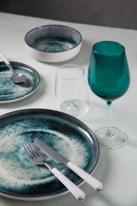 Piatto Rotondo in Ceramica per Servire Cibo, Design Nordico Minimalista Atena di Excelsa, Smaltatura Reattiva Lucida con Decorazione Digitale in Rilievo - Product Image 6