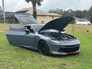 Nissan Z NISMO 2024 certifié propre et en bon état - Product Image 4