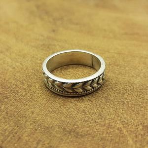 Anillo de banda apilable bohemio con diseño de hoja de Plata de Ley 925, anillo de diseñador hecho a mano de gran venta para mujer - Product Image 3